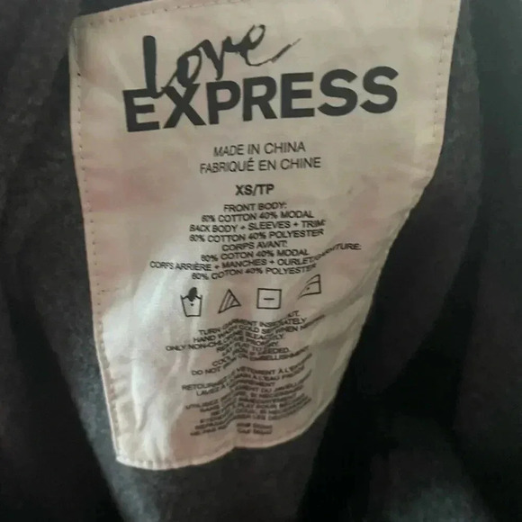 Love Express sequin animal print sweatshirt size XS - Picture 4 of 4